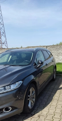 Ford Mondeo cena 50500 przebieg: 265734, rok produkcji 2017 z Warszawa małe 211